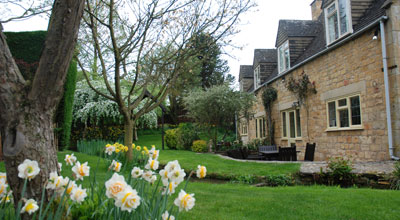 Cottages in Broadway